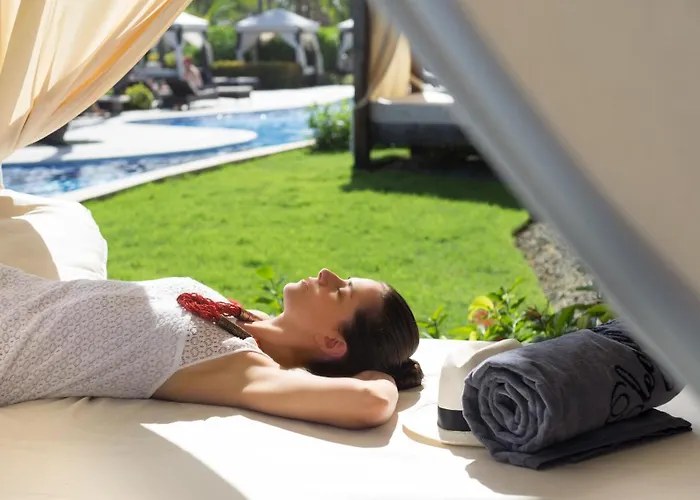 Elegance Pool Side King Suite Adults only